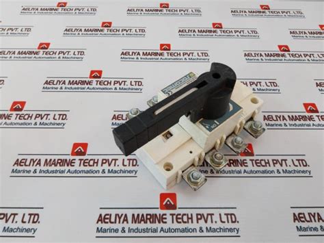Socomec Sirco 125A Isolator Switch 50/60Hz – Aeliya Marine