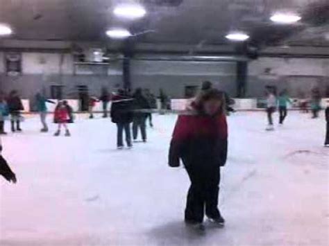 Ice skating at the carmel ice skadium - YouTube