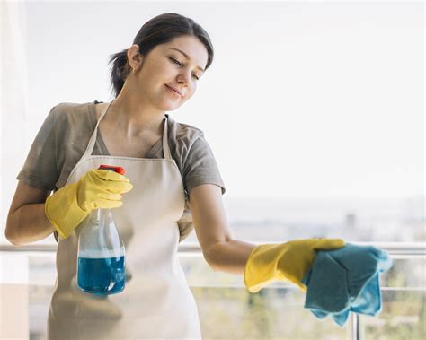 Domestic cleaner salary: how much can you earn?