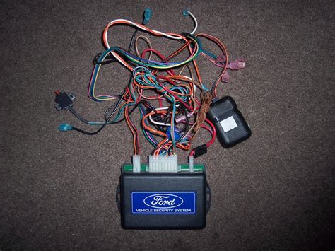 Repairing Ford Keyless Entry Module 1995 Mustang 的图像结果