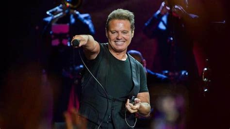 VIDEO: Luis Miguel cumple 52 años y manda mensaje a la chaviza de TikTok