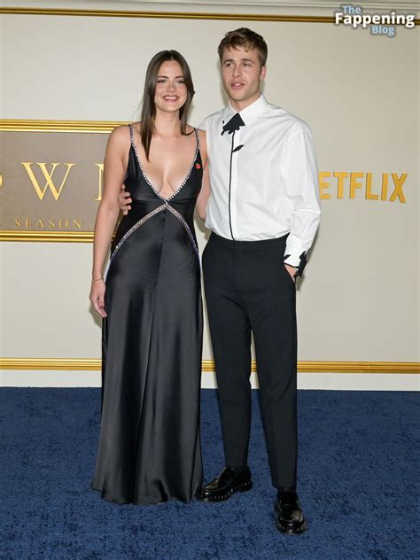 Meg Bellamy Shows Off Her Tits at the LA Premiere of Netflix’s ‘The Crown’ Season 6 Part 1 ...