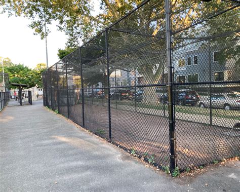 Donnelly Field in Cambridge, MA: Plan Your Next Trip - Urbnparks.com