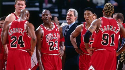 ¿Cómo se armó el plantel de Chicago Bulls en la temporada 1997-1998 que ...