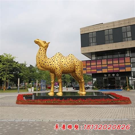 不锈钢大型抽象骆驼雕塑 - 河北卓景雕塑公司