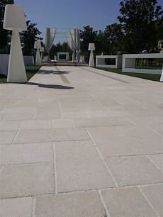 pavimenti in pietra di trani bocciardato lappato in pietra di trani by musicco pavimenti in pietra di trani bocciardato lappato in pietra di trani by musicco