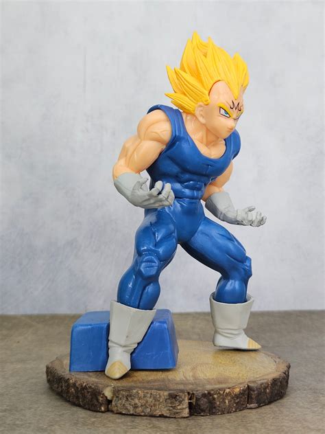 Dragon Ball Z Son Goku Super Saiyan VS Majin Vegeta Action Figure | 15