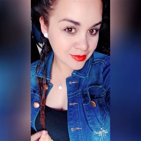 Pin by Aylin Perez on Aylin_16 | Cross necklace, Necklace, Fashion