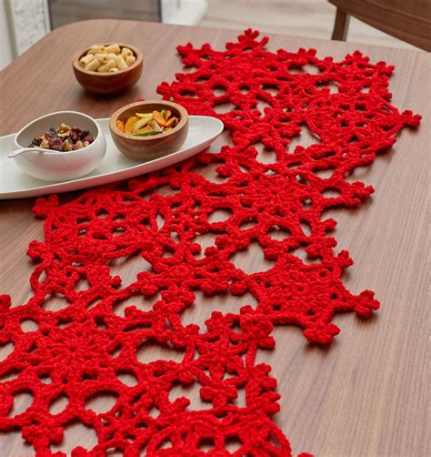 Crochet Snowflake Table Runner - Crochet Ideas