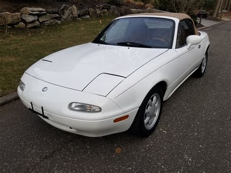 15k-Mile 1993 Mazda MX-5 Miata 5-Speed for sale on BaT Auctions - sold for $7,300 on March 18 ...