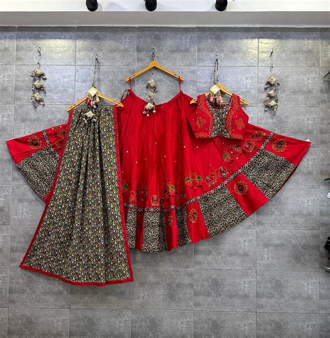 Navratri Kedia and Tulip Garba Dress – Anant Tex Exports Pvt.Ltd.