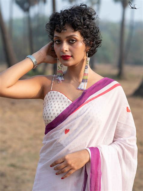 Off White Sleeveless Blouse In Heart Shape|Jay Aditi|Suta