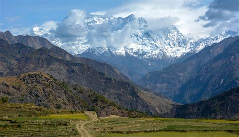 10 Highest Mountains You Can Visit in the World - lifeberrys.com