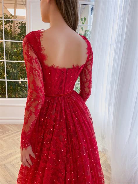 Red Lace Dresses 2022