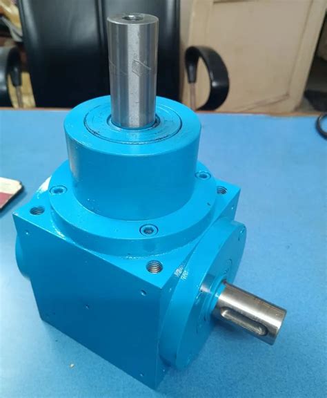 Gear Box - Foot Mounted Bevel Gear Box Manufacturer from Ahmedabad