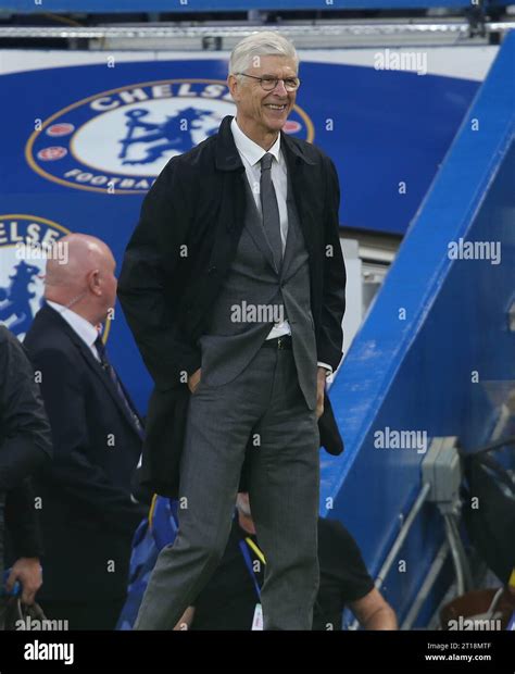 Arsene Wenger manager of The Yellow Team. - Yellow Team v Blue Team ...