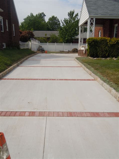 Paving A Driveway With Concrete Pavers