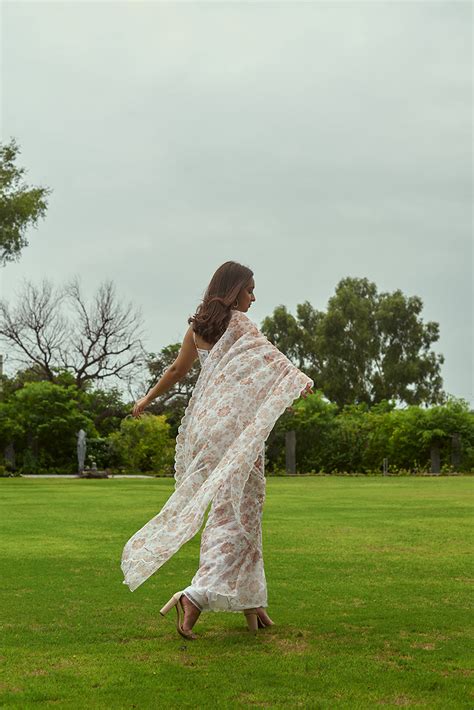 Pearl White Organza Saree & Bralette (Clearance) – Pasha India