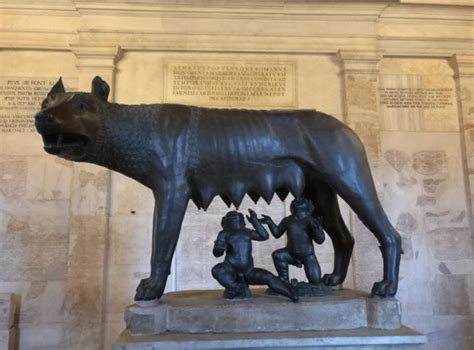 母狼乳婴，罗马城的城徽图案源于一个2千多年前的神奇故事
