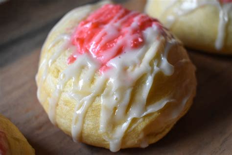 Crescent Roll Cream Cheese Danish Recipe - Mom's Blog