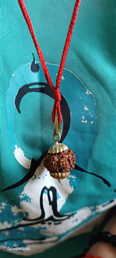 Dhanlabh Pyramid with Shree Yantra, Rudraksha, Gomti Chakra & Pyrite ...