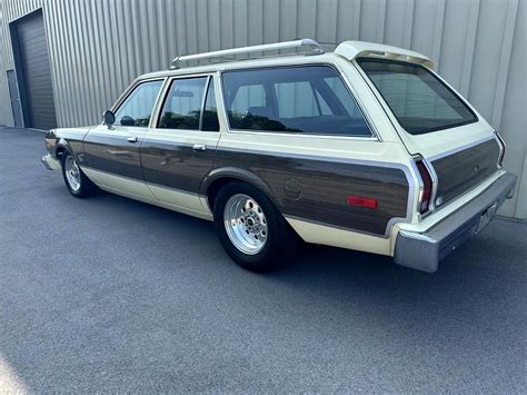 1978 - PLYMOUTH VOLARE STATION WAGON | Fabricante PLYMOUTH | PlanetCarsZ