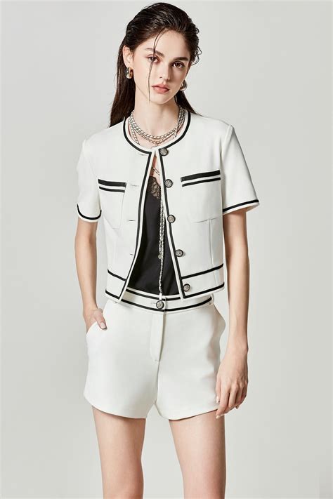 Business-Casual 女生 的图像结果