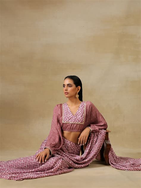 Dark Mauve Bandhani Printed Silk Pre-Pleat Stitched Saree – trueBrowns