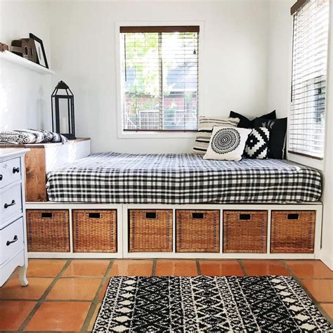 18 Platform Beds With Storage That Work Really Well | GoDownsize