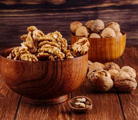 Sainik's Dry Fruit Mall walnuts with shell | Walnut Kernels | kashmiri ...