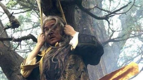 吊死崇祯皇帝的“歪脖子树”，300多年过去了，现状如何？_凤凰网视频_凤凰网