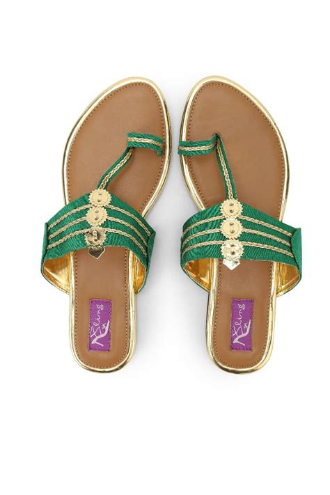 Get Cut-Out Detail Two-Tone Kohlapuris at ₹ 1760 | LBB Shop