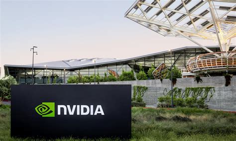 Palantir Billionaire Peter Thiel Sells Nvidia and Buys 2 Other ...