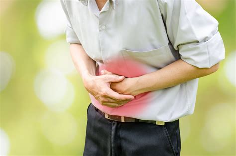 What to Do if Back Pain Is Making You Nauseous - Dr. Stefano Sinicropi ...