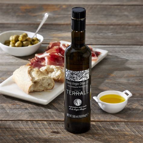 Shop Arbequina Extra Virgin Olive Oil Online | La Tienda