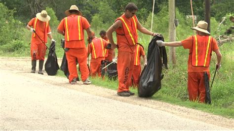 Ascension Parish adopts permanent inmate clean-up program