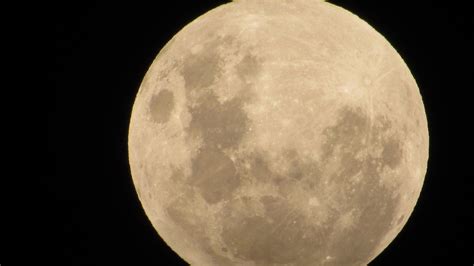 “超级月亮”再露脸 成都摄影师拍下“逐月”大片|资讯频道_51网