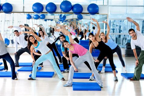 Gym group exercising – Poipu Beach Athletic Club