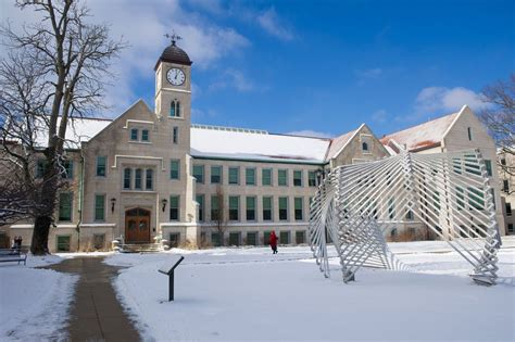 Bradley University: Admissions, Ranking, Acceptance Rate, Courses & Fees