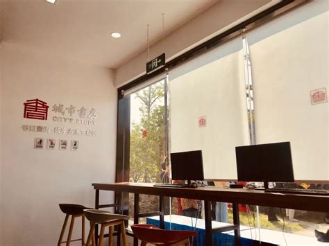 江苏扬州：城市书房新变化 “有声墙”让阅读变得更有趣_中国江苏网