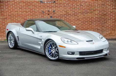 Low-Mileage C6 Corvette ZR1 6-Speed Demands Your Respect - autoevolution
