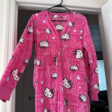 cutest lil hello kitty onesie!! in wonderful... - Depop | Y2k hello ...