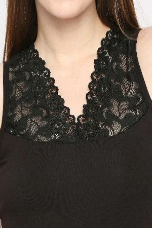 DONNA Redrose Slip – bare essentials