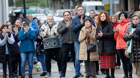 Minuto de silencio en Oroso (La Coruña) en repulsa por el crimen de ...