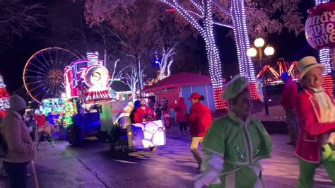 WinterFest Christmas Parade at Kings Dominion 2021 - YouTube