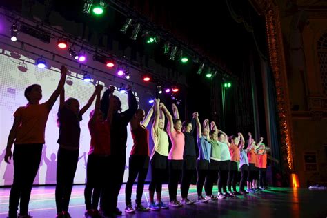 Nickelodeon Stage Spring 的图像结果