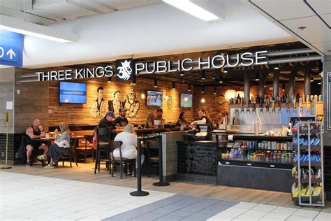 Three Kings Public House - E33 - St. Louis Lambert International Airport