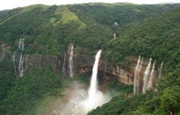 5 Days 4 Nights Guwahati to Cherrapunji Trek Trip Package | Shillong ...