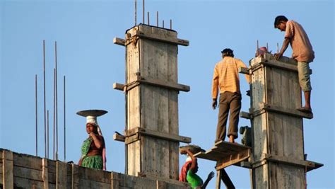 India's GDP likely to grow by 6.9-7.2 per cent in FY'24: Deloitte | Mint