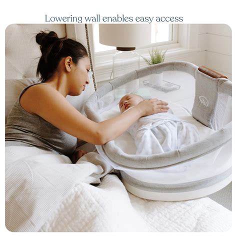 Snapklik.com : HALO BassiNest Luxe Swivel Sleeper - Over-Bed Baby Bassinet
